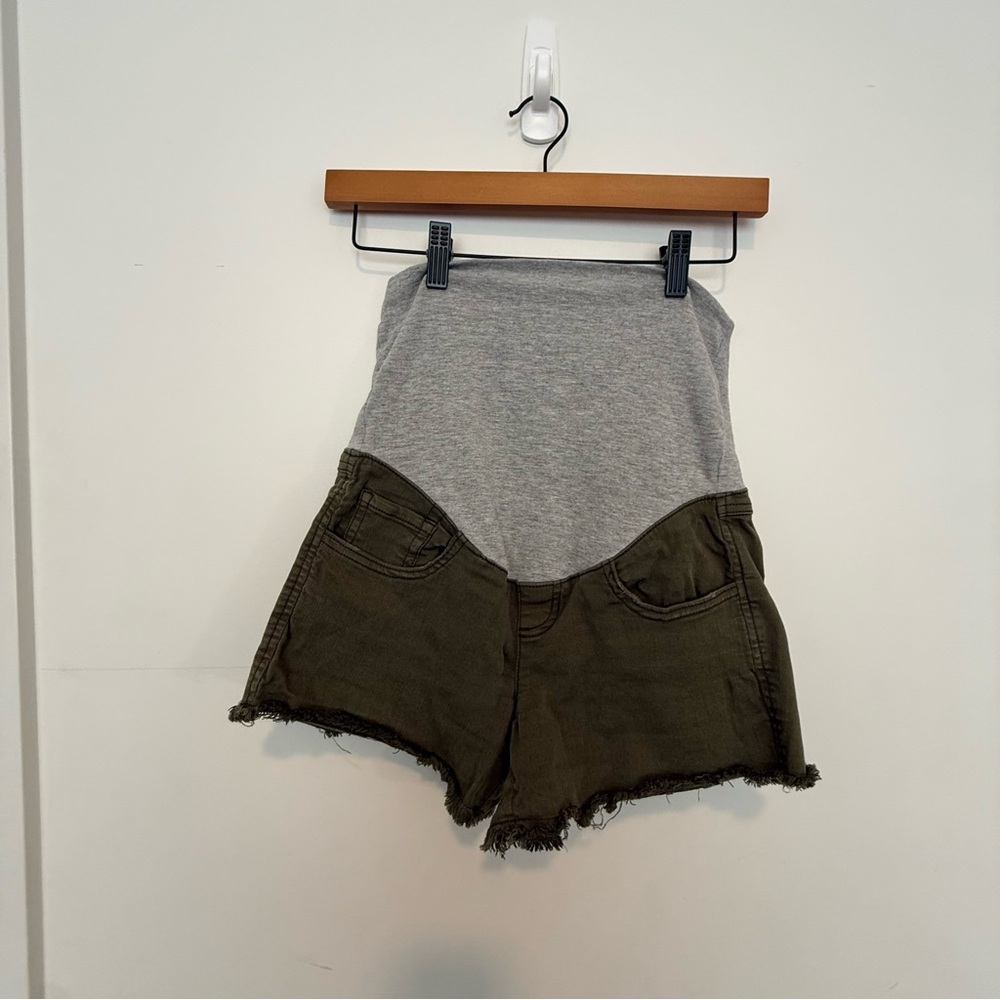 Thyme maternity Gray and Olive Women's Shorts XS